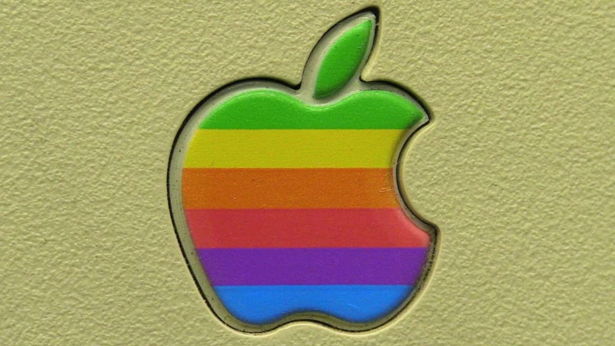People stunned by surprising reason Apple logo has a bite taken out of it