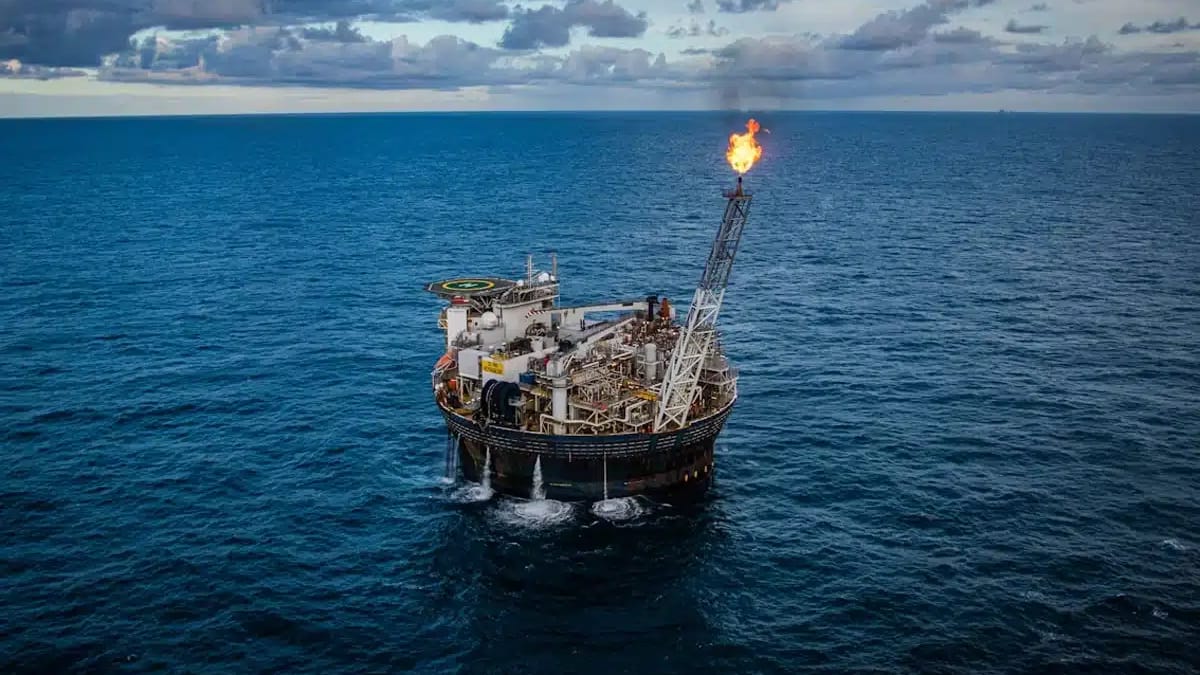 Oil Rigs Cover How oil rigs are installed and remain so stable deep at sea is fascinating