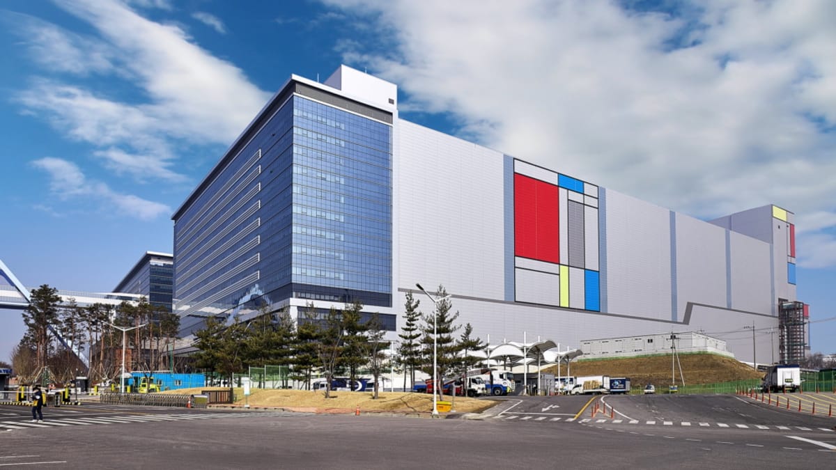 Samsung chip workers set to get $26.6 billion in bonuses which could ...