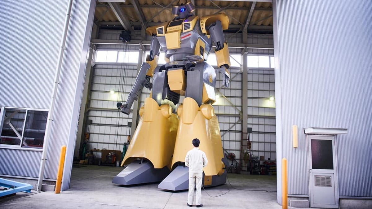 largest-humanoid-vehicle_tcm55