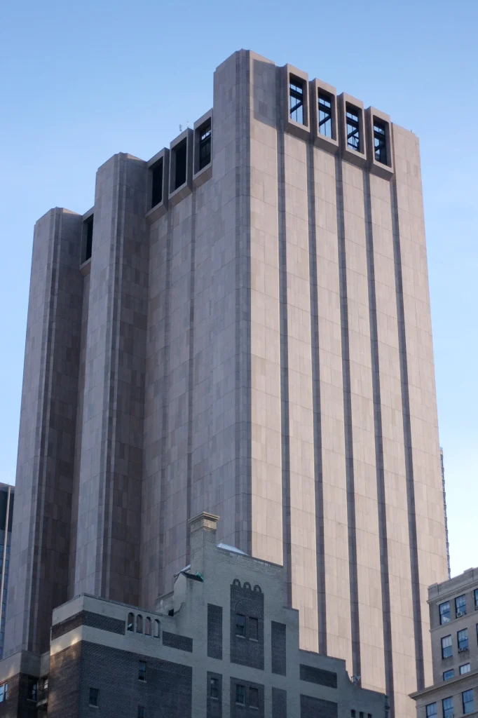 This is what's inside the mysterious 29-storey windowless building that looms over the New York skyline leaving people baffled