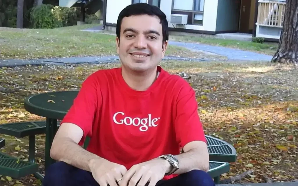 A former Google employe was somehow able to buy the domain Google.com for just $12