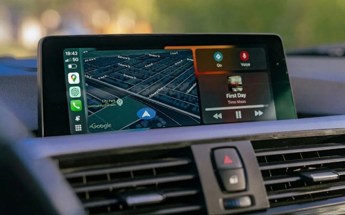 ios-26-4-drivers-can-speak-to-chatgpt-using-apple-carplay