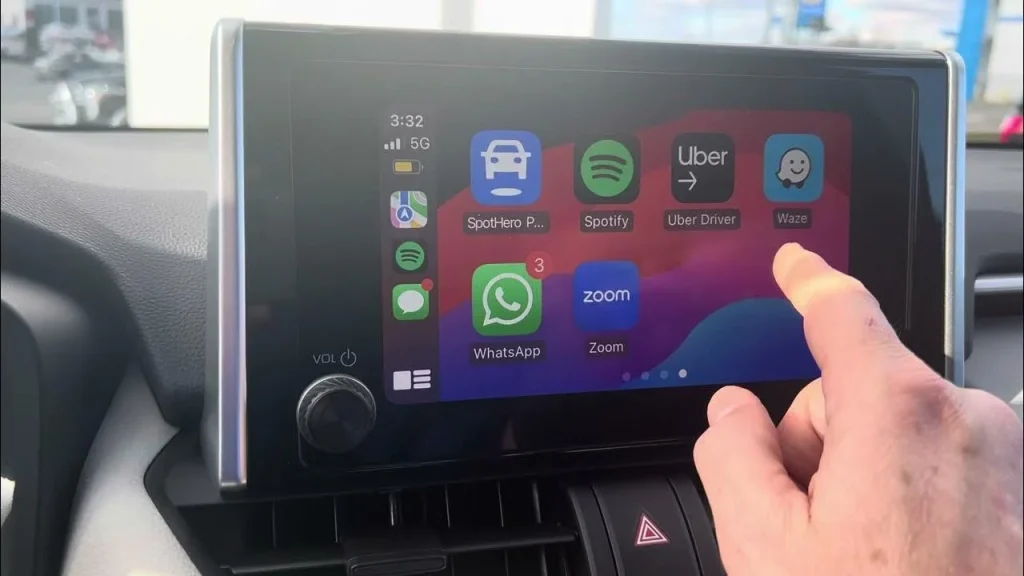 Apple CarPlay