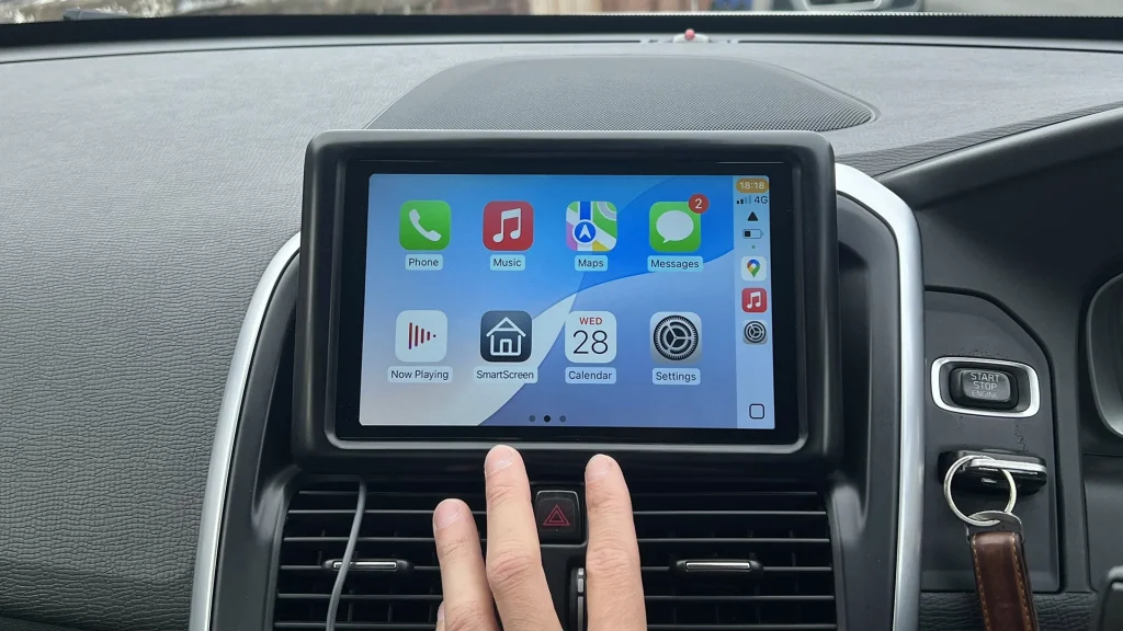Man who set up an iPad as an Apple CarPlay alternative shares what he thinks is better after extensive tests