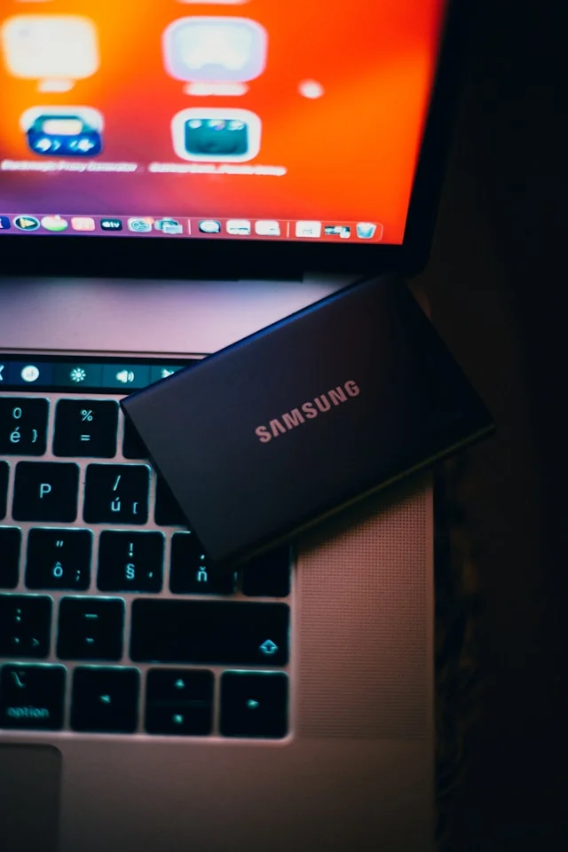 Samsung works with Apple more than you realize and this is everything they do together