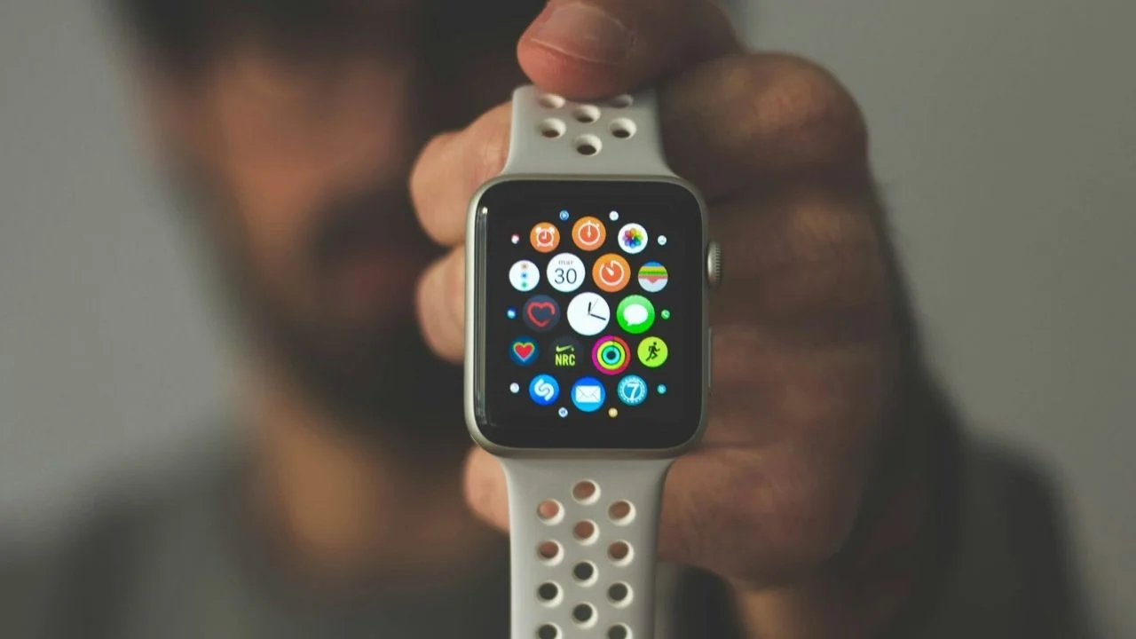 Apple is planning to reinvent the Apple Watch and make some big changes in the near future