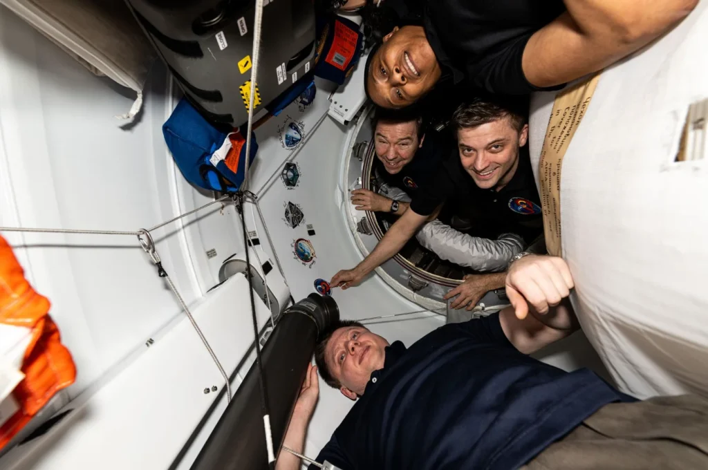 NASA astronauts share the bizarrely basic tasks they found impossible on Earth after 230 days in space