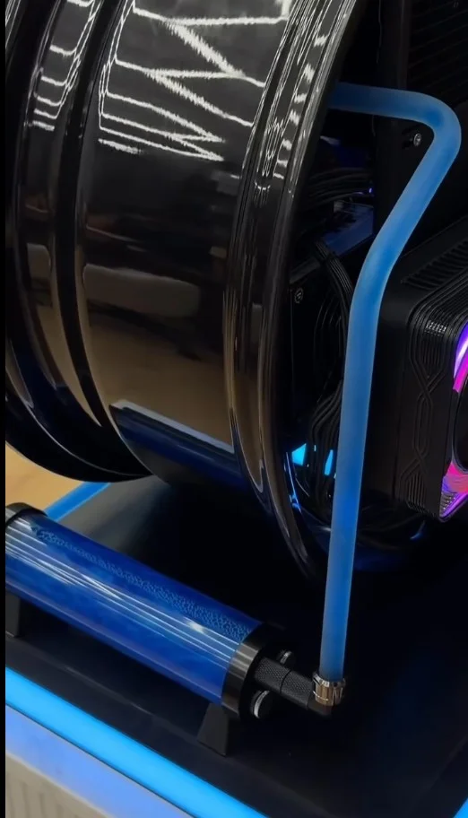 Someone turned a BMW M5 F90 Competition wheel into a fully working gaming computer and the PC looks absolutely elite