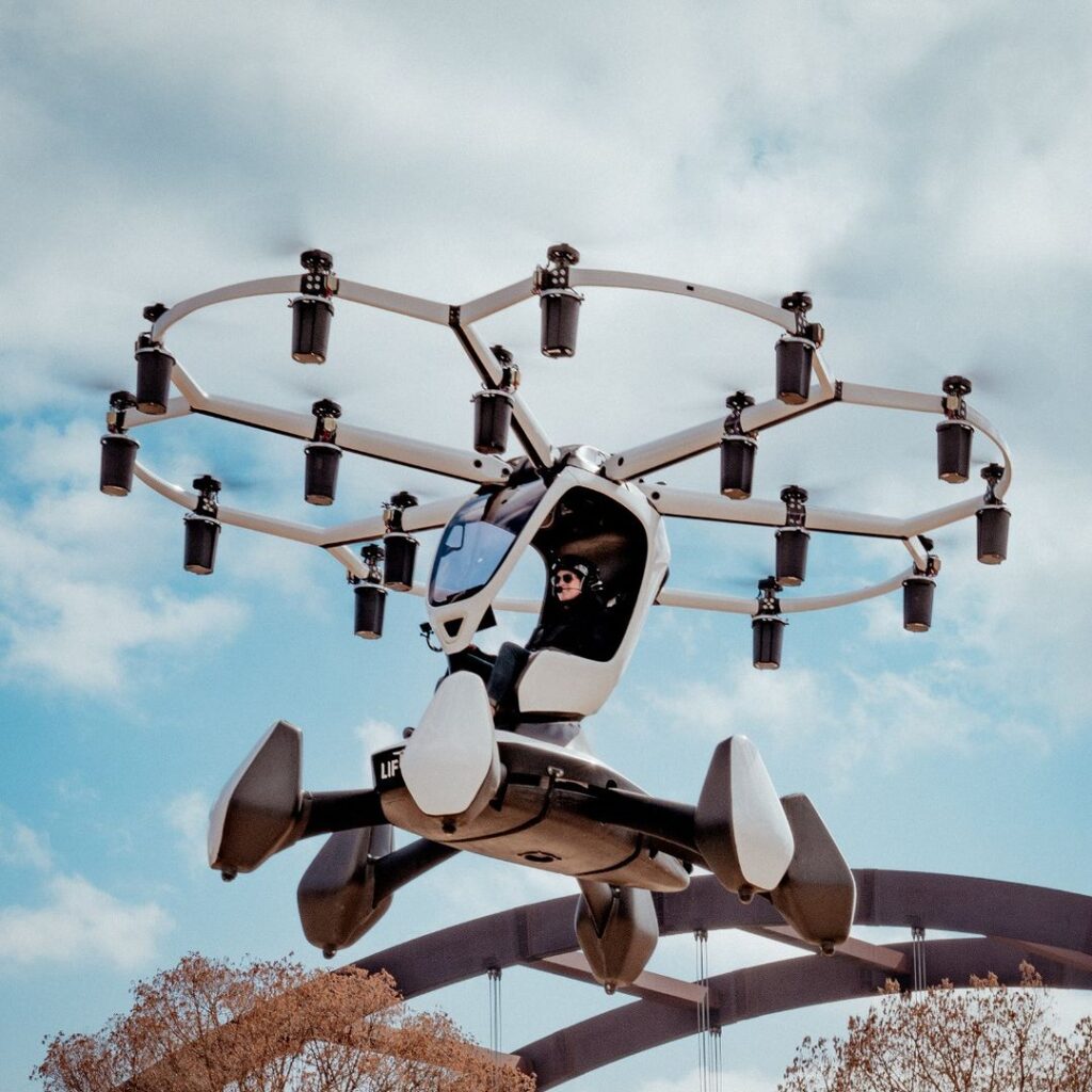 Bizarre flying car jet pack hybrid takes off in Tokyo