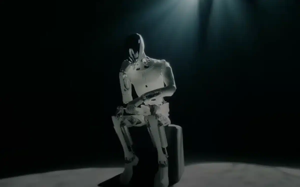 Chinese flying car manufacturer XPeng has developed a humanoid robot to rival Tesla Optimus