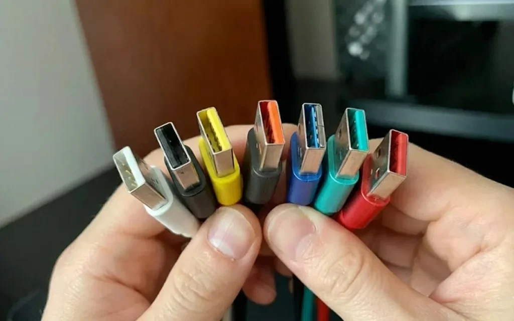 People are only just discovering that there are actually seven colors on USB ports, and here's exactly what each different one means