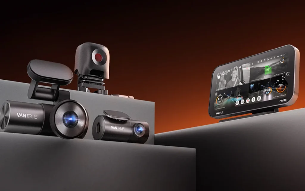 New dashcam unveiled at CES 2026 that brings thermal night vision and Apple CarPlay to any car