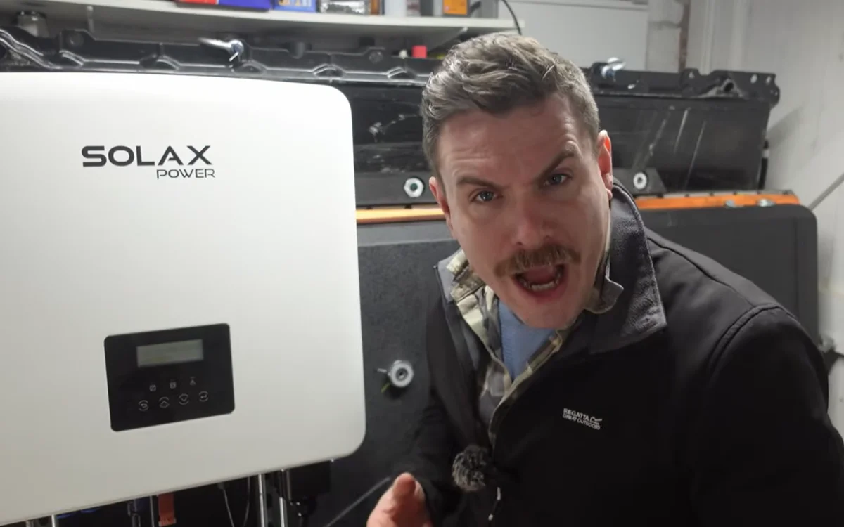 Man powers his entire house using just one EV battery