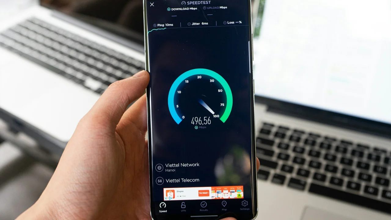 Man aiming to have the world's fastest internet shares a new speed test video