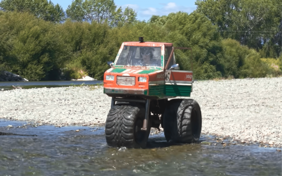 Man who converted the beam.ng Ibishu Pigeon car into the tiniest monster truck attempts to drive it