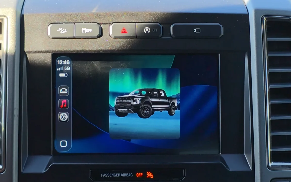 apple-carplay-latest-update-ios-26-dashboard-sidecar