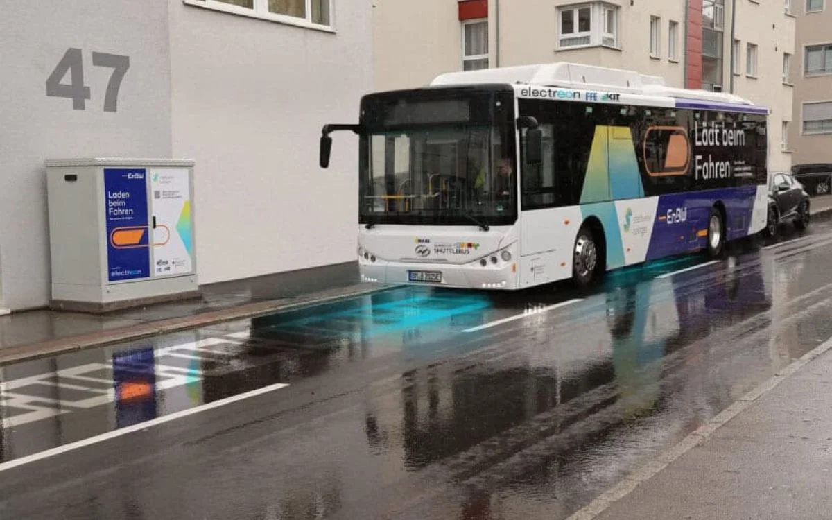 France just activated the world's first highway that charges electric cars and trucks while they're driving