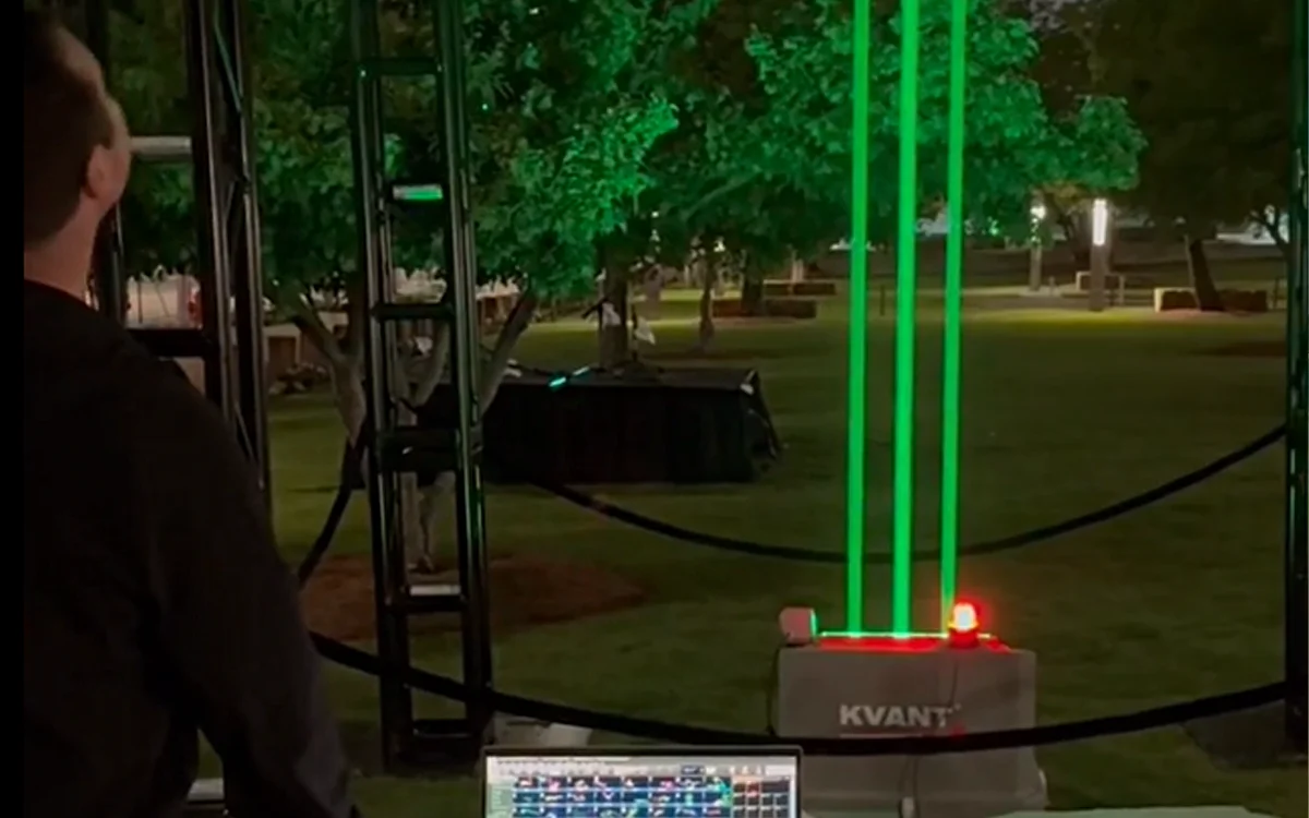 Man switches on one of the world’s biggest lasers and it shoots 10 miles into the atmosphere