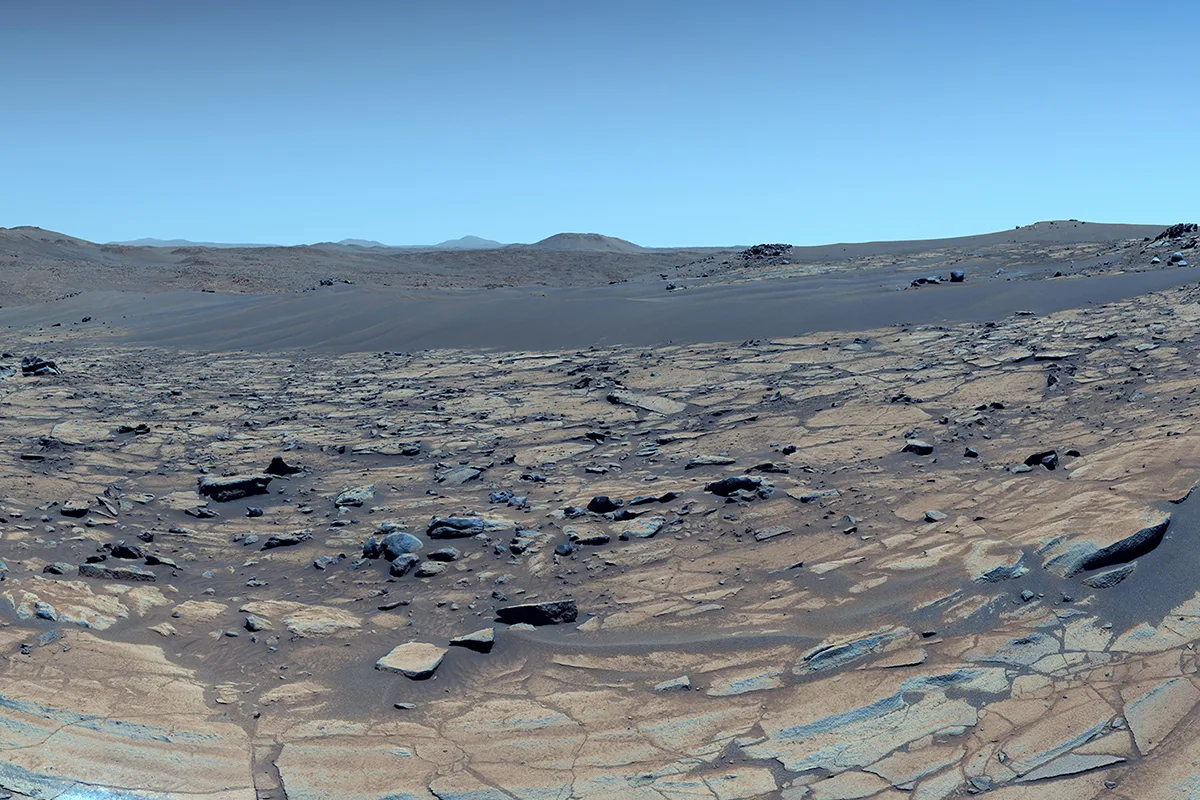 NASA shares incredible panorama photo of Mars that looks like it could easily be from Earth