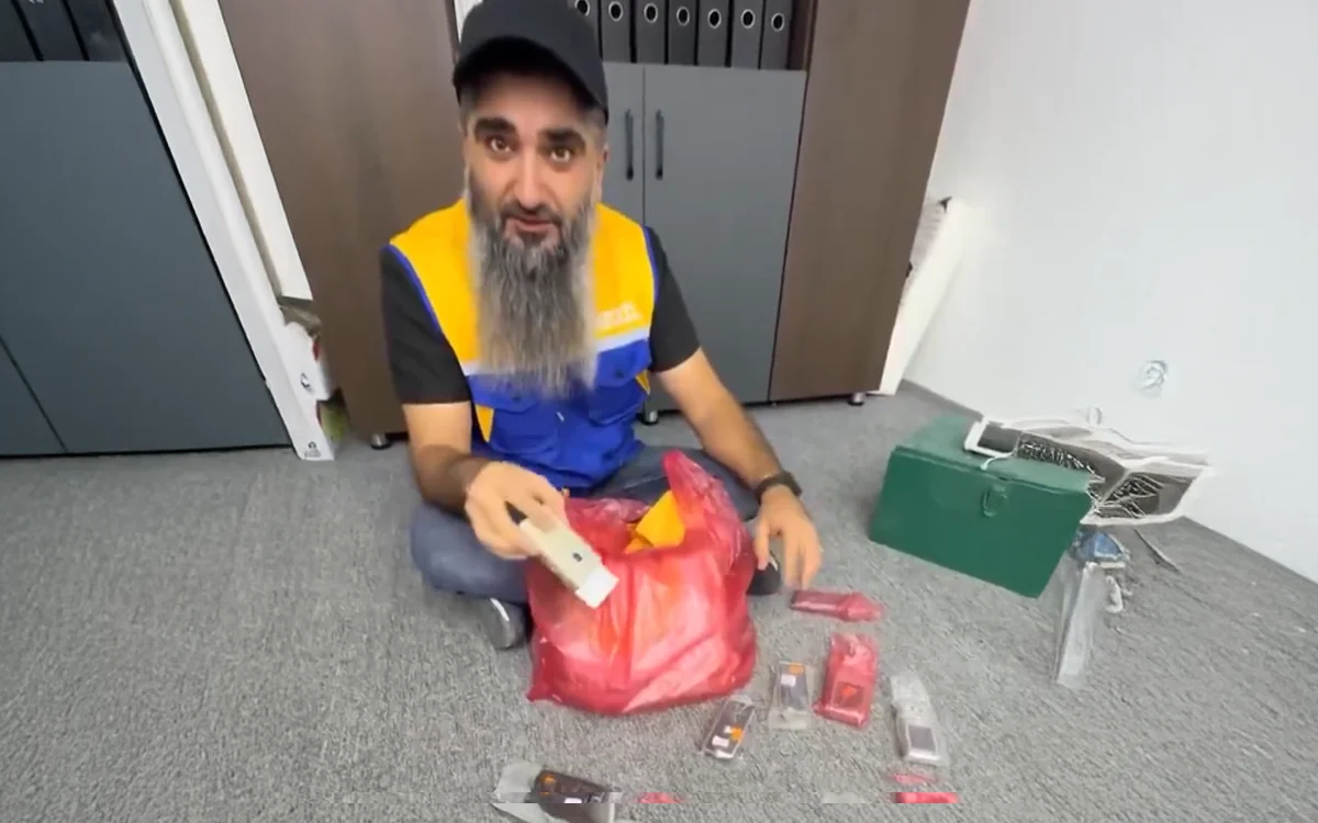Man finally receives the phone order he made 16 years ago and what turns up shows how much everything's changed