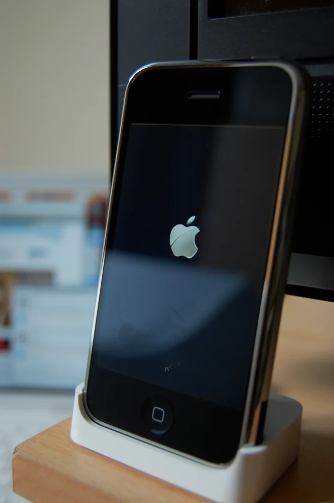 Unopened first generation iPhone from 2007 sold for 380 times its original price in wild auction