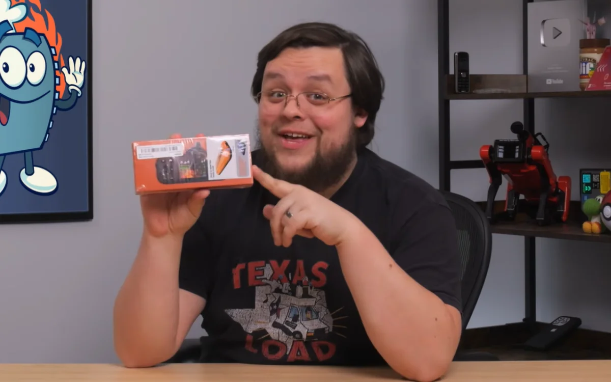 man-sees-20-phone-on-tiktok-claims-play-ps3-games