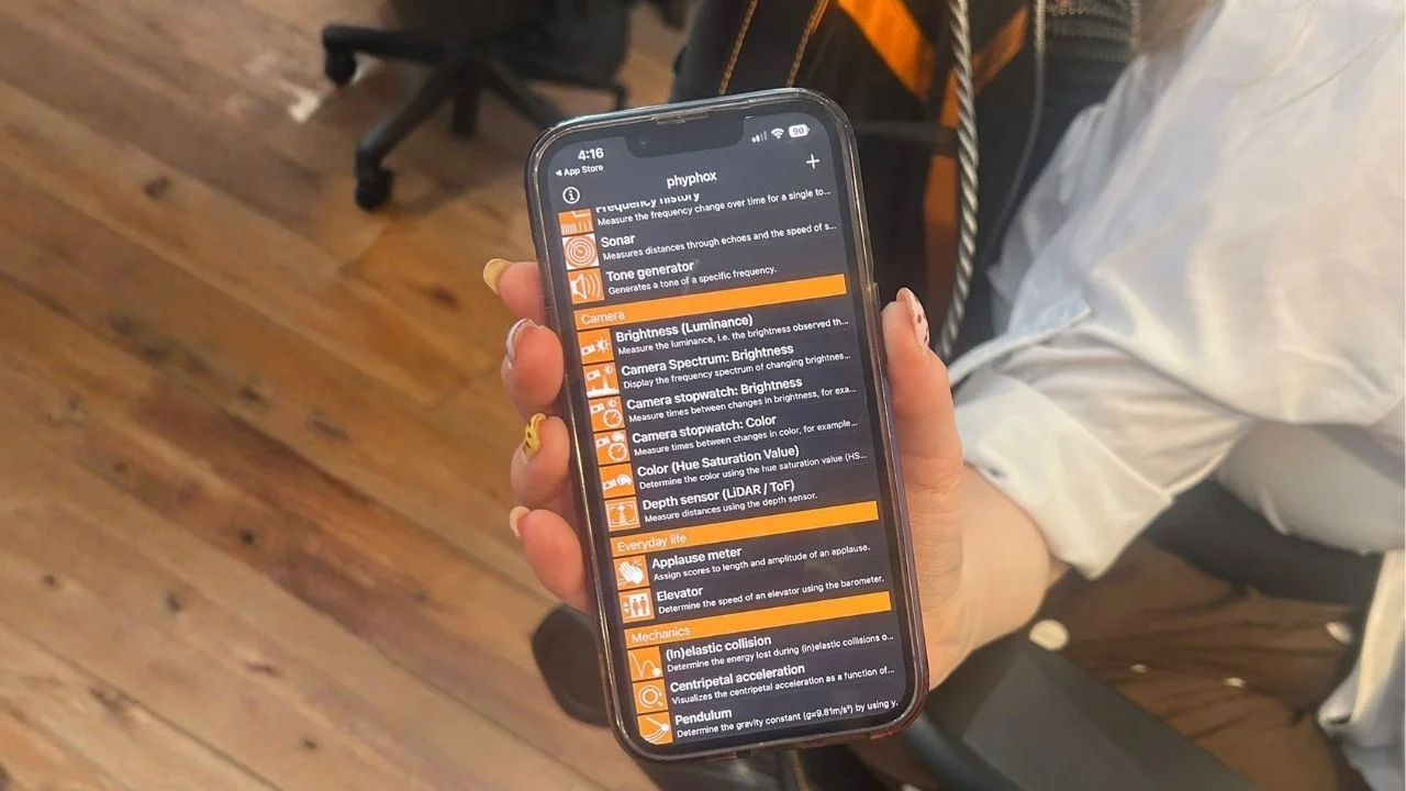 your-phone-has-sensors-you-can-turn-into-a-physics-laboratory