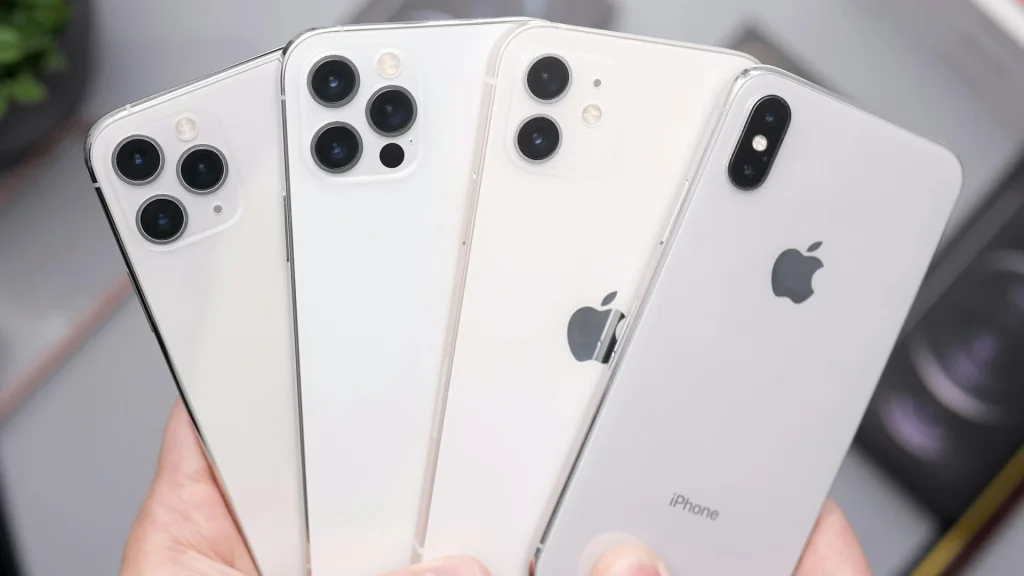 People are sharing their little-known iPhone tips and tricks they can't live without and some are golden