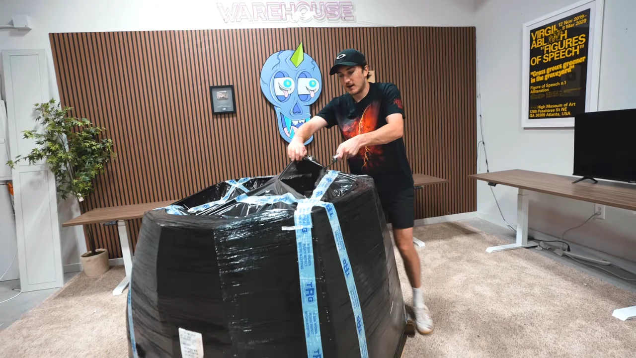 georgia-man-buys-12205-amazon-returns-gaming-pallet