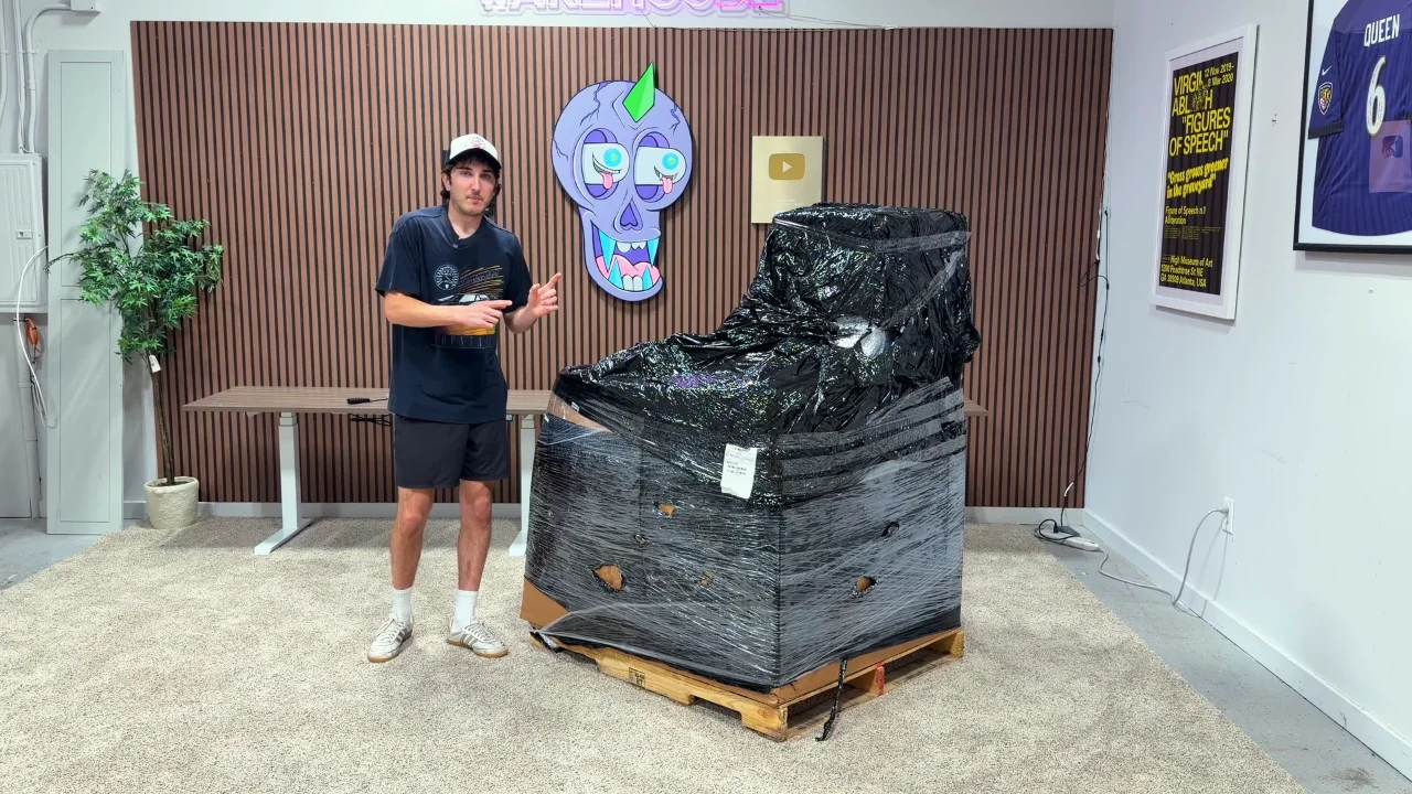 Georgia man buys Apple returns pallet for $6,700 despite it having a MSRP of $38,732 to see if he can make a profit