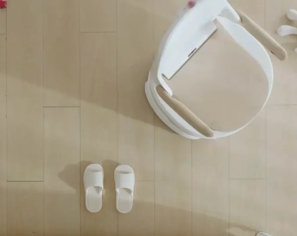Chinese company builds $4,000 autonomous robo-toilet that can drive across your home when you need to go