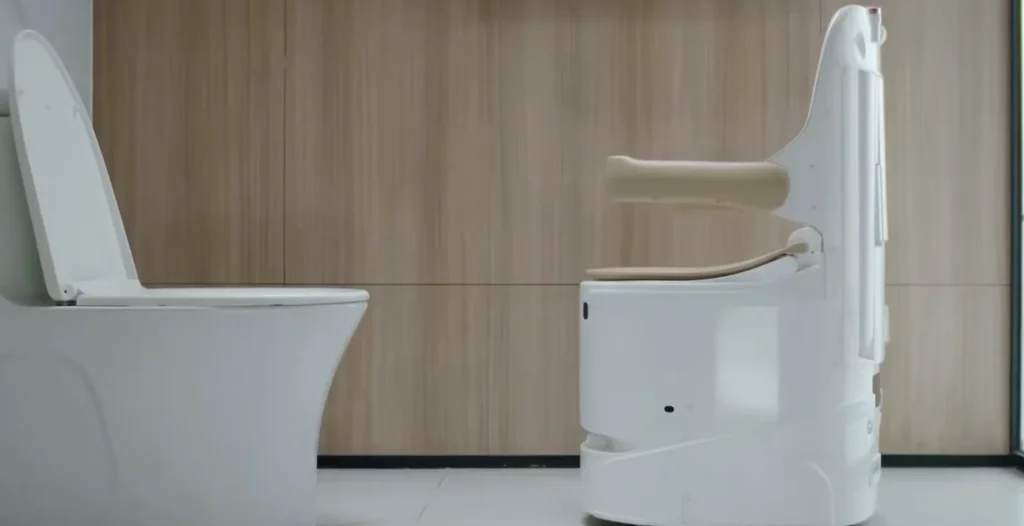 Chinese company builds $4,000 autonomous robo-toilet that can drive across your home when you need to go