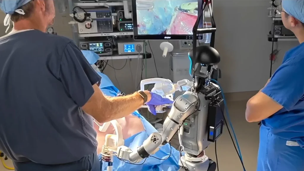 UCSD Center for the Future of Surgery hosts live demonstration of the first ever humanoid robot surgeon
