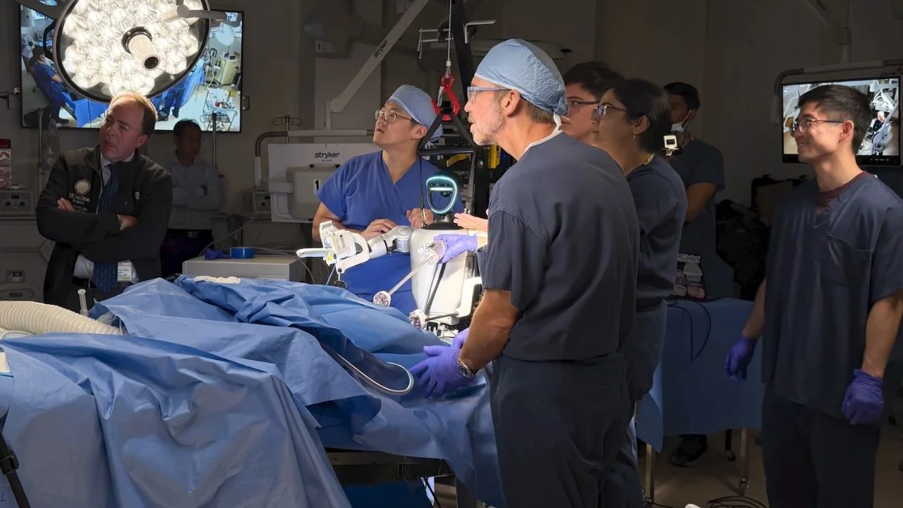 UCSD Center for the Future of Surgery hosts live demonstration of the first ever humanoid robot surgeon