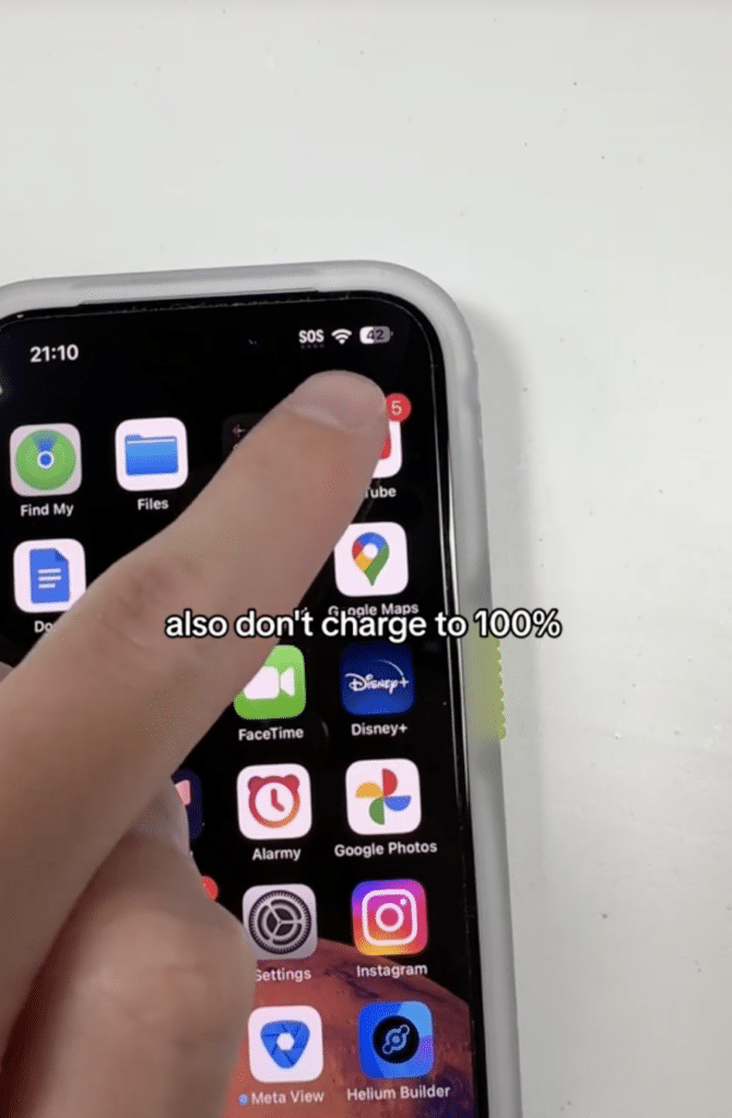 Former Apple employee says there's only one real way to save your iPhone's battery