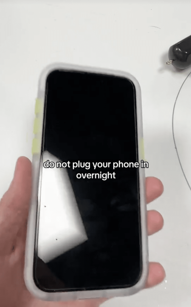 Former Apple employee says there's only one real way to save your iPhone's battery