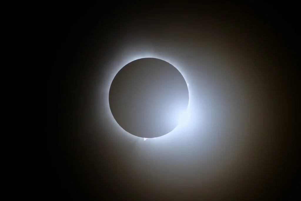 There's a solar eclipse this week and this is why you shouldn't take pictures of it with your phone
