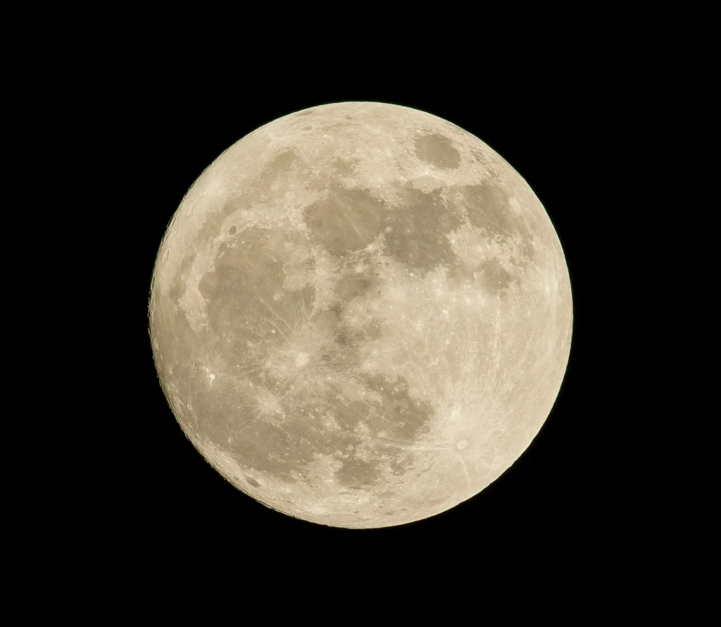 NASA targets 2030 to put a 1,000°C nuclear reactor on the Moon to beat China and Russia