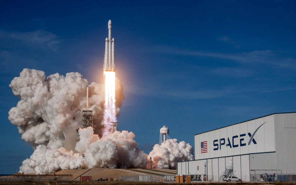 former-disney-channel-star-bridgit-mendler-building-space-company-to-challenge-spacex