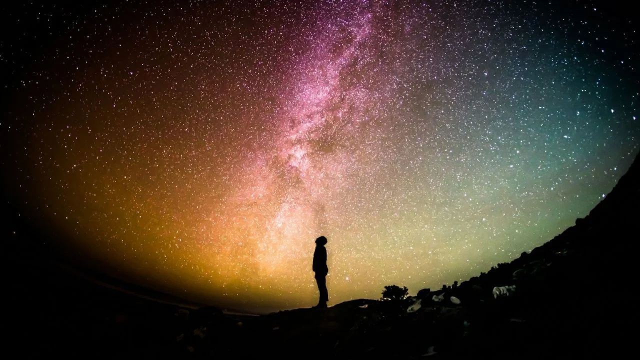 stephen-hawkings-final-theory-universe-hologram