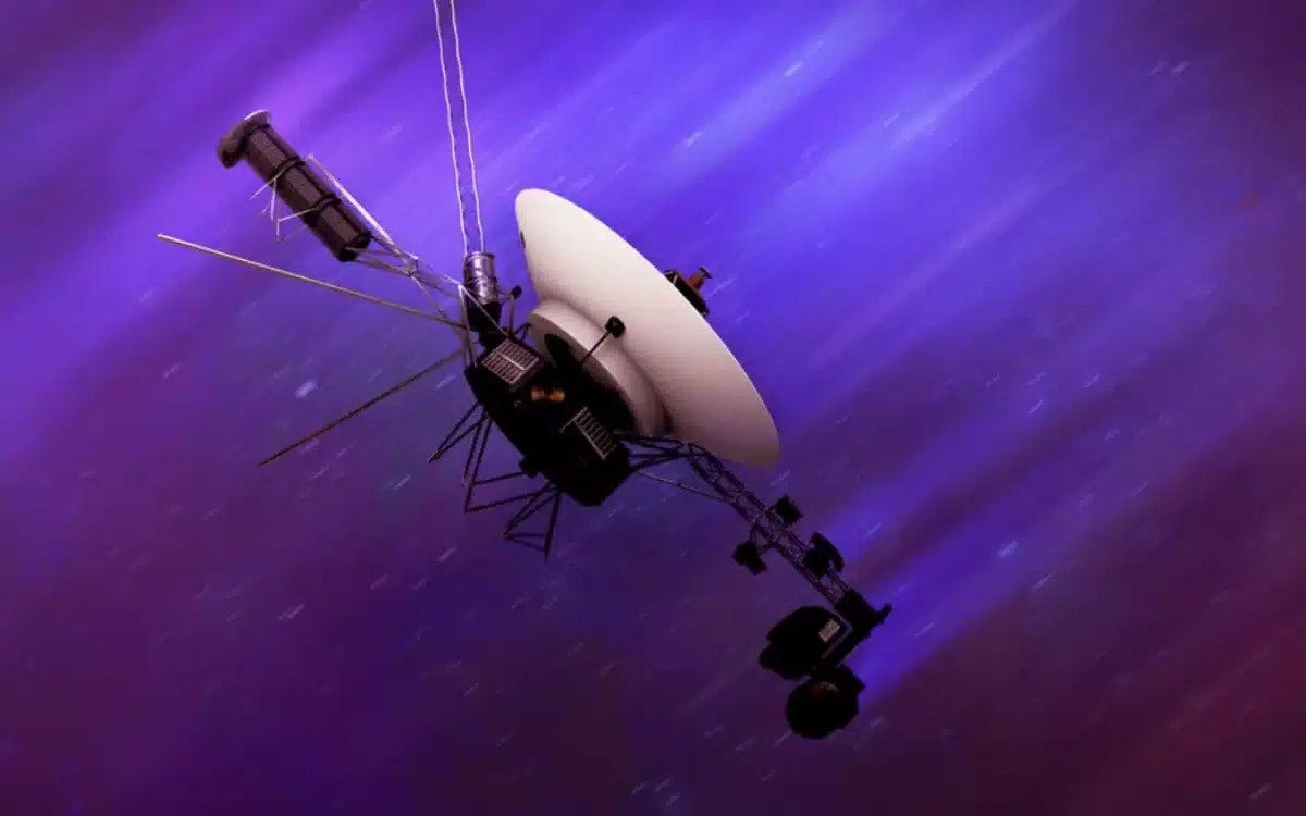 Mind-blowing simulation puts Voyager 1's Earth shattering speed into real world perspective