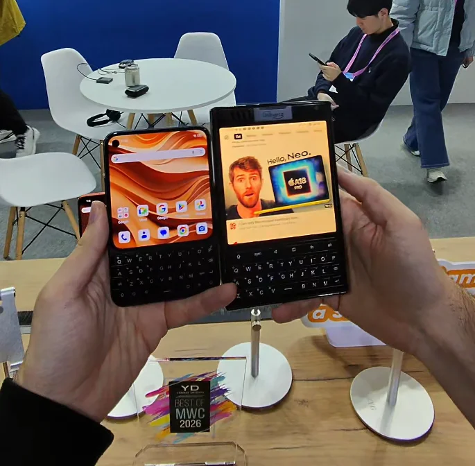 This new smartphone has brought back a physical keyboard for everyone who's tired of touch screens and prefers buttons