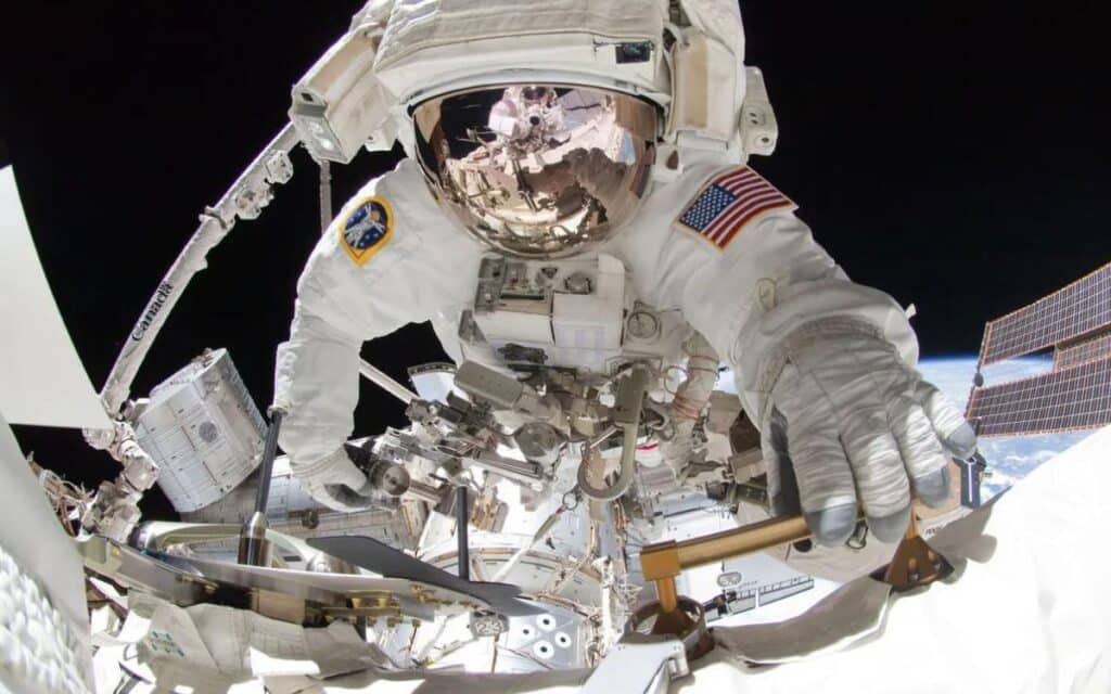 Astronauts reveal space's distinct smell
