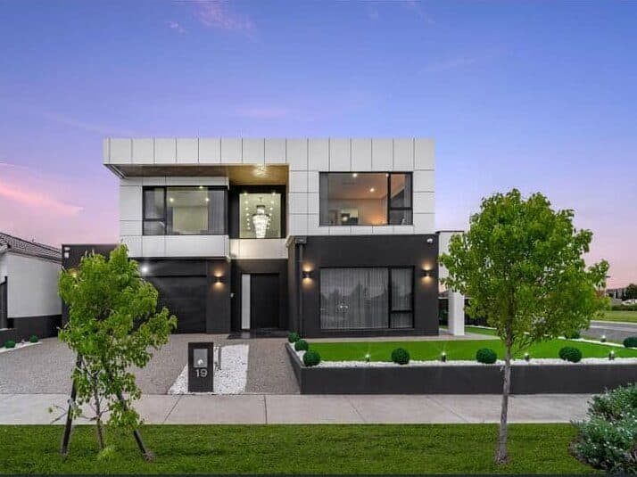 Craigieburn Melbourne house from the front