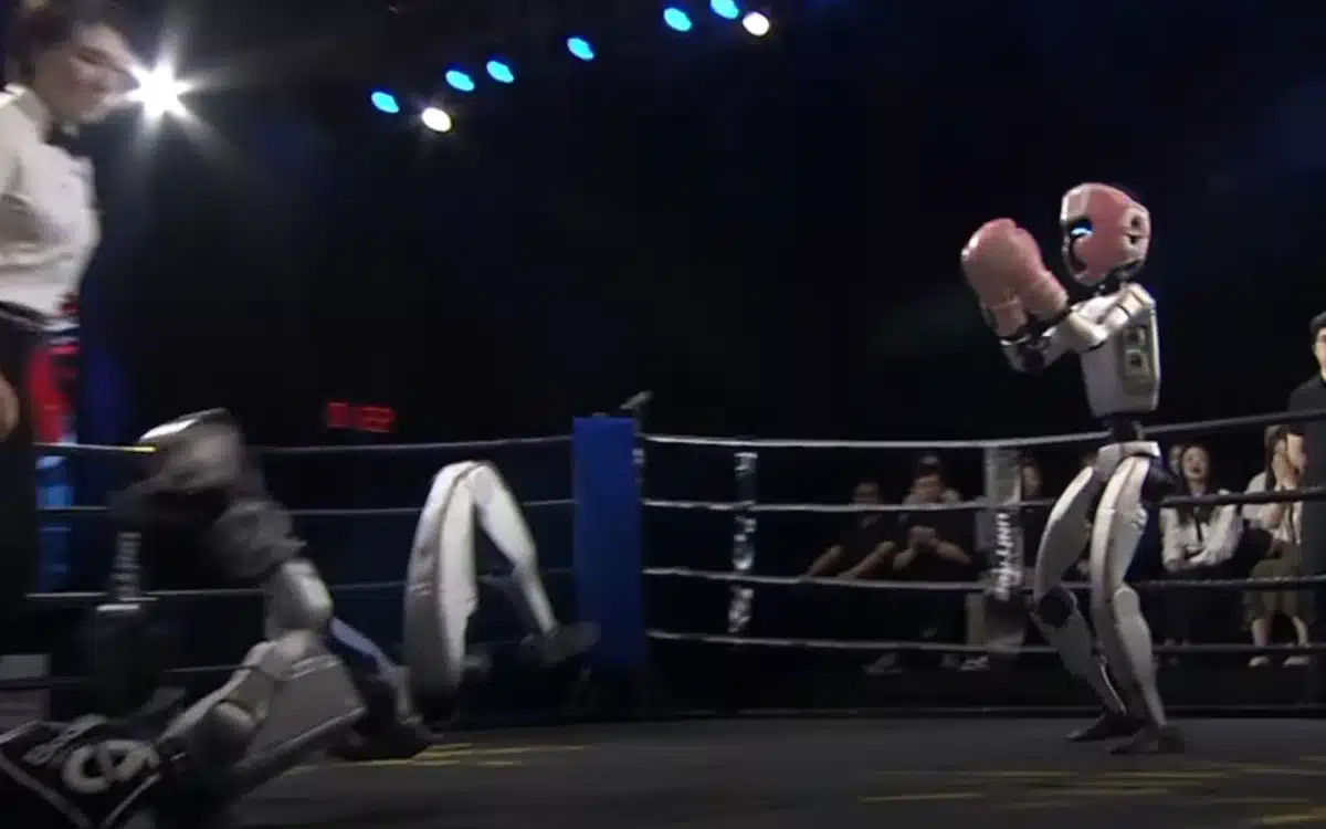 Humanoid robots battle it out in China’s robot fighting debut