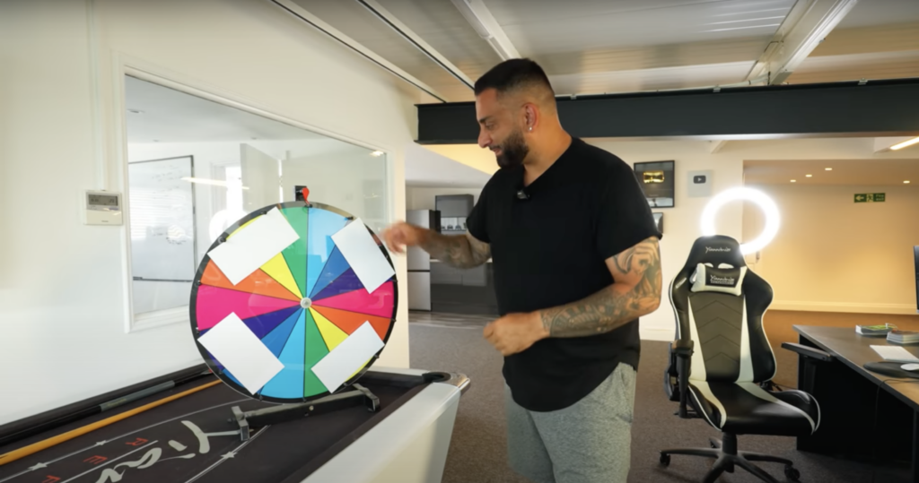 Yianni uses AI to wrap his Lamborghini Urus Performante