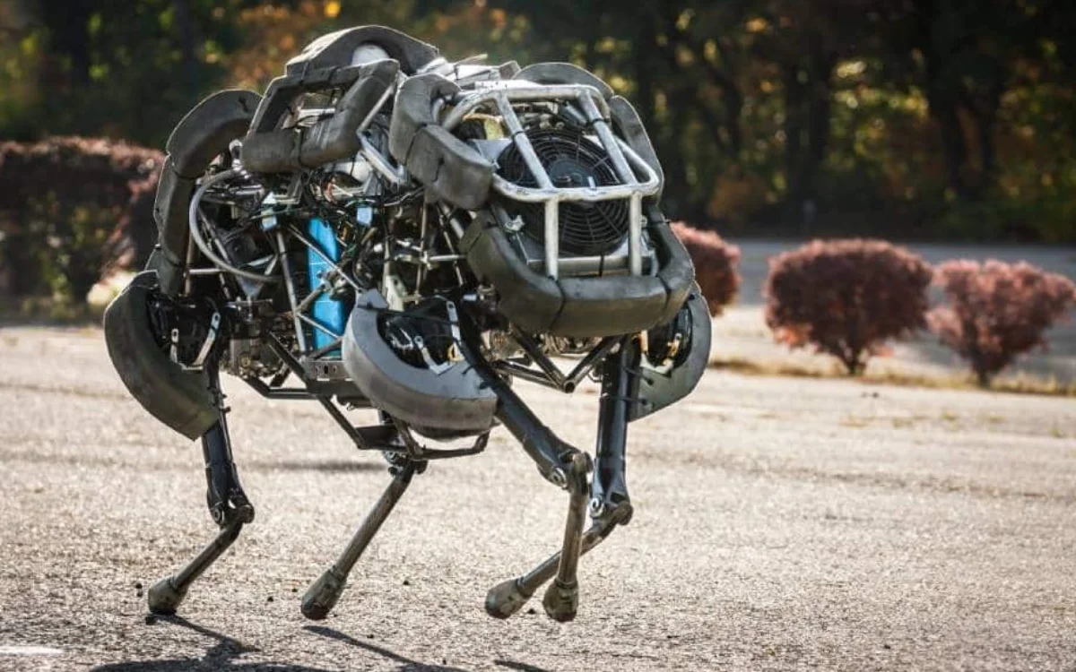 The roaring gas-powered robot that ran at 20mph long before today’s silent electric bots