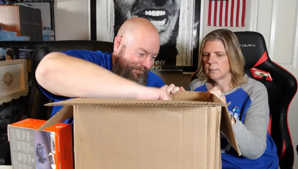 Couple bought a Target electronics and tech returns pallet and one tiny product made them a profit on its own