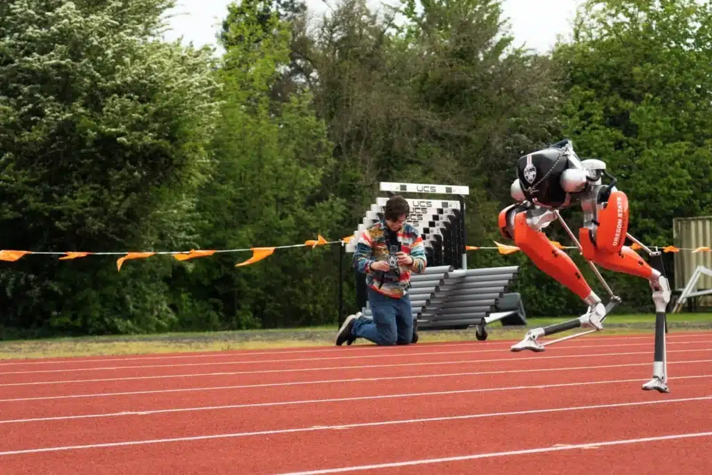 Two-legged robot's 100-meter record is astonishingly quick